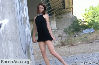 Tera Link – Pissing Scene 1. Lovewetting